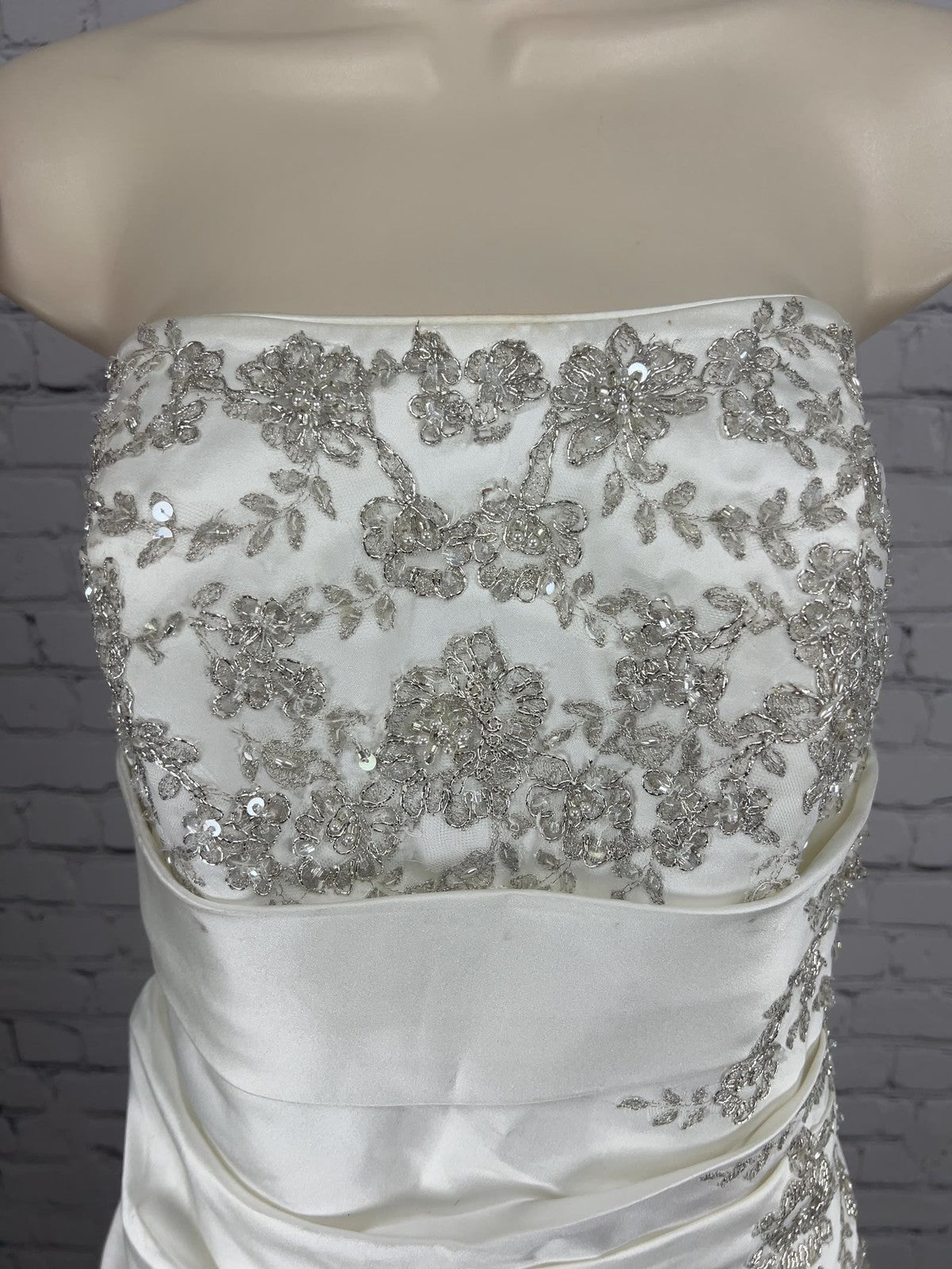 David's Bridal Ivory Satin Strapless Beaded Lace Up Wedding Dress Gown 18W