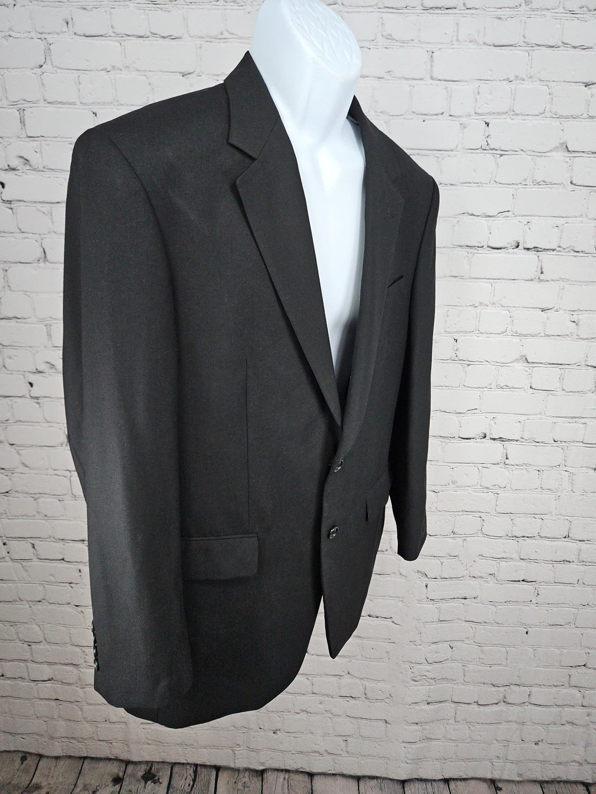 Croft & Barrow Black 2 Button Single Vented Notch Blazer Sport Coat 40R