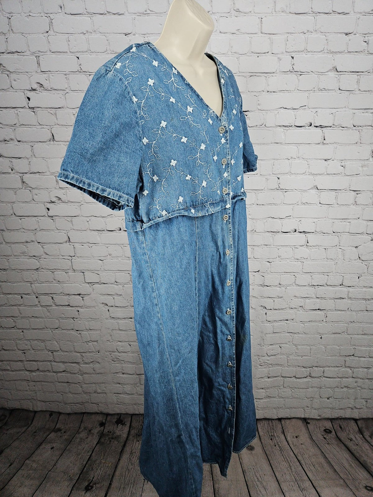 VTG Alexandra Lee Floral Embroidered Denim Button Front Maxi Dress Women's 16