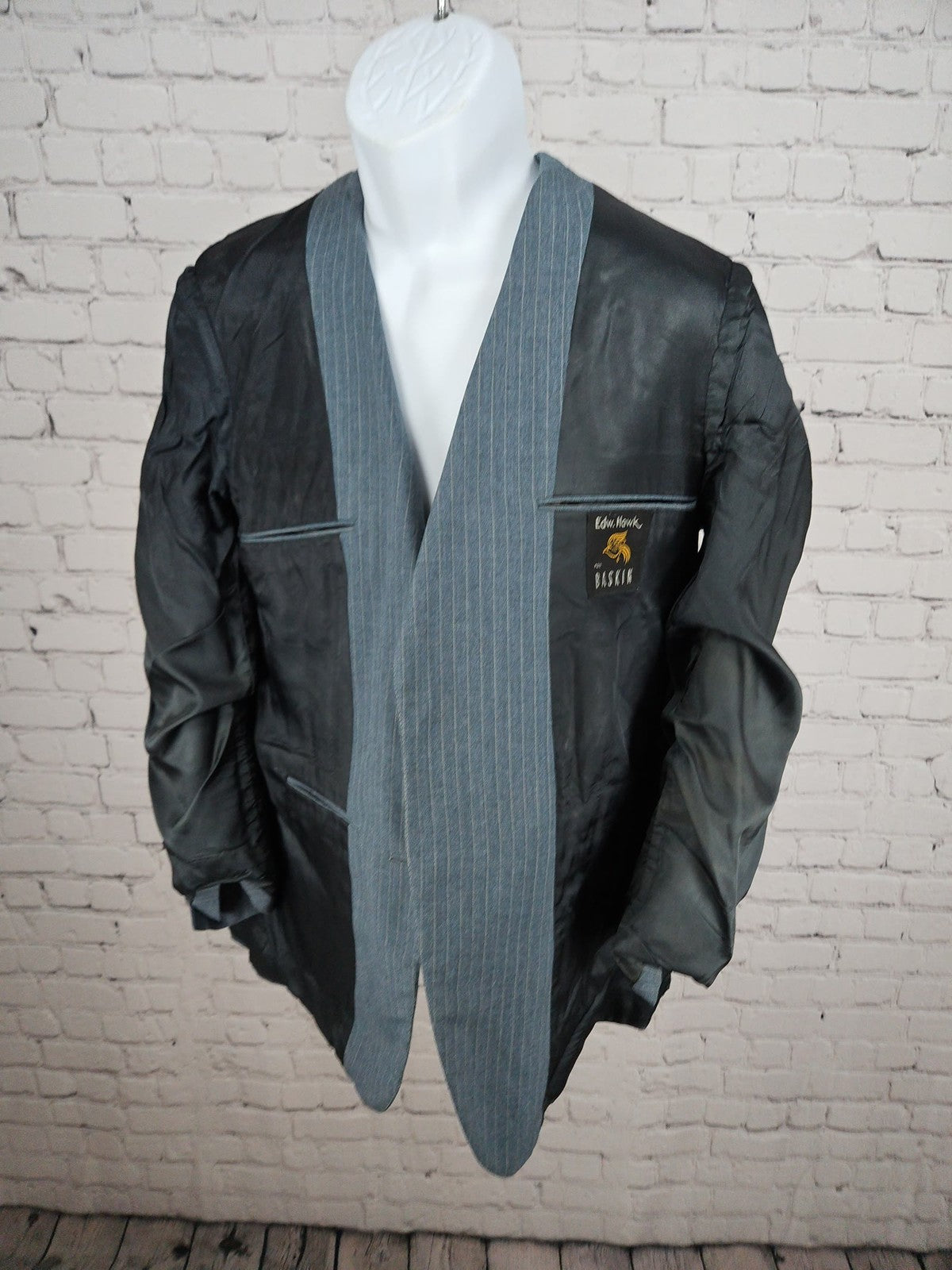 VTG Edw Hawk for Baskin Blue Gray Pinstripe 2 Button Notch Blazer Sport Coat 42