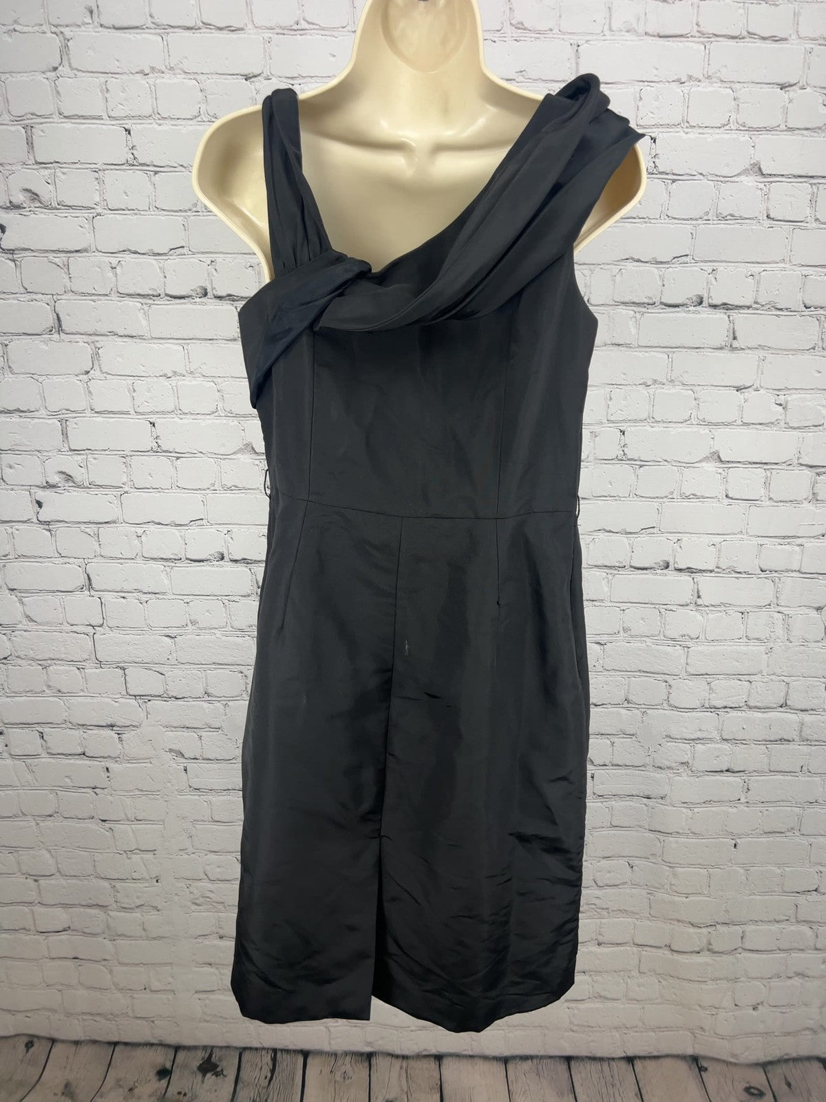 Rickie Freeman Teri Jon Black 100% Silk Twist Neck Sheath Dress 8