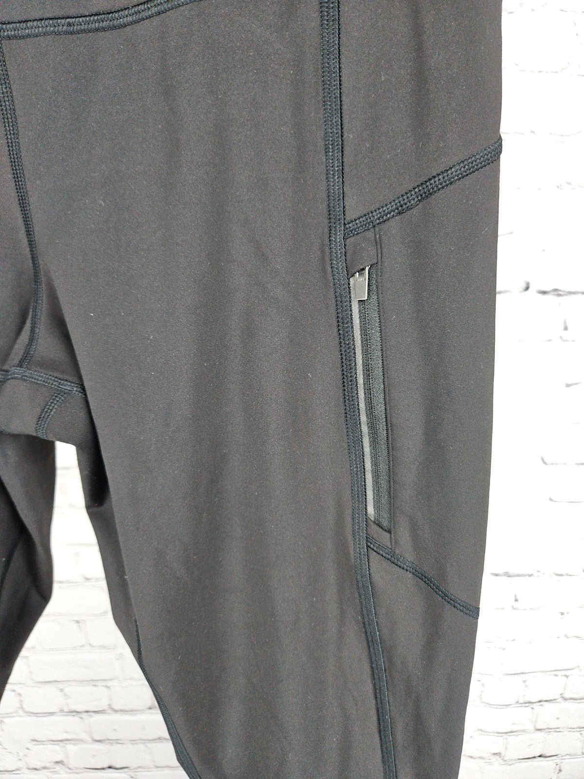 Athleta Rainier Tight Black Zip Pocket Running Leggings Women's L