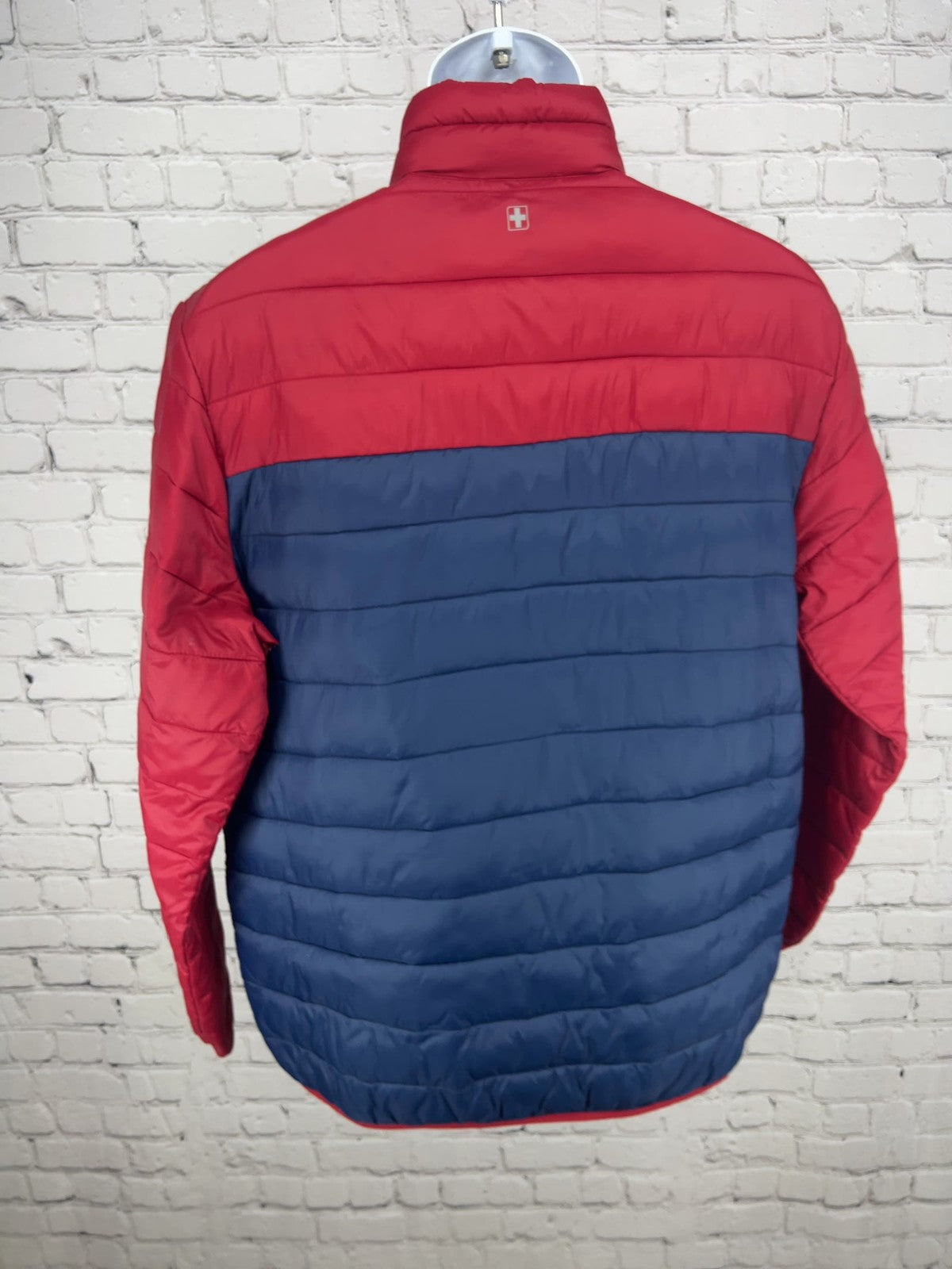 SwissTech Red Navy Colorblock Packable Puffer Jacket Men's M