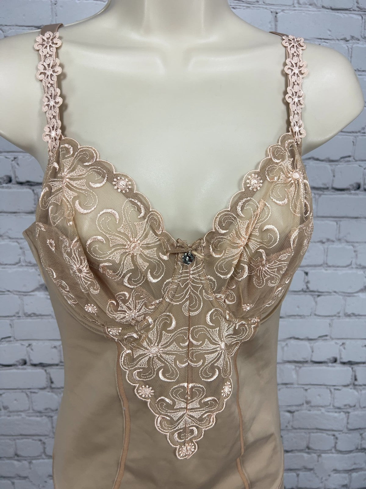 Simone Perele Beige Floral Embroidered Lace Underwire Bodysuit 34D