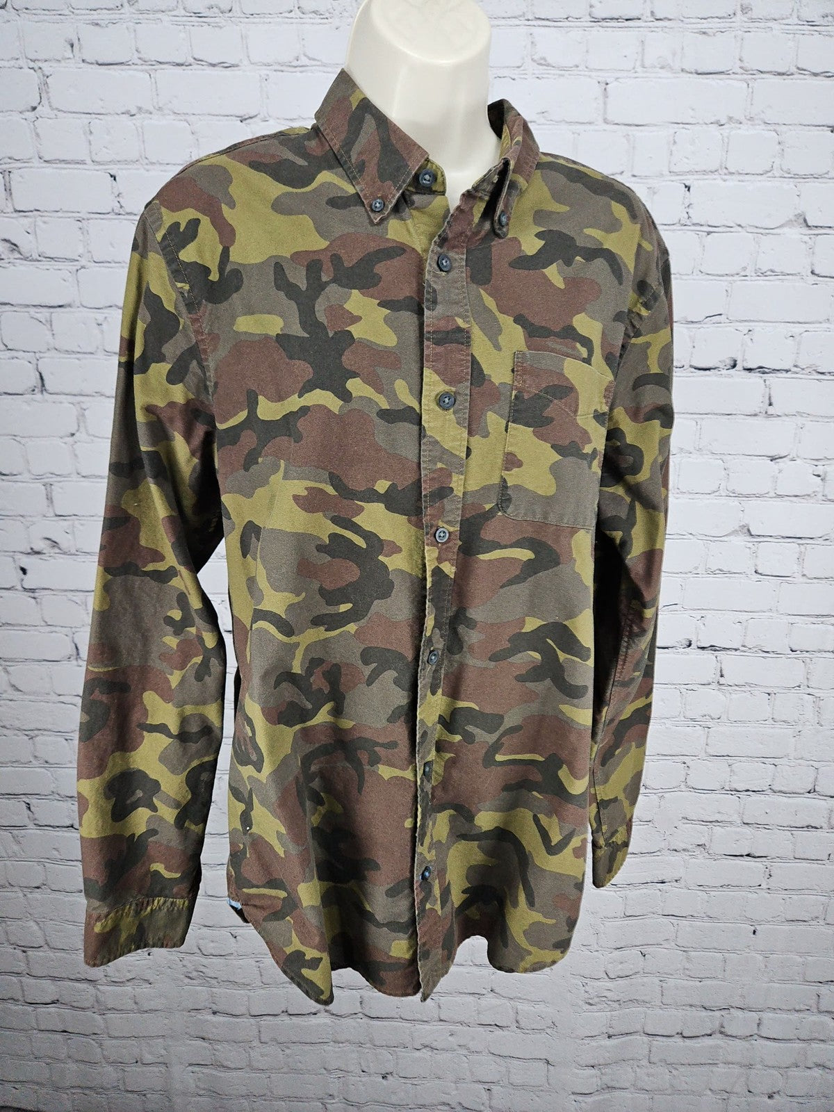 Native Trashion Upcycled AC/DC Evil Walks Camo Button Down Women's Shirt L
