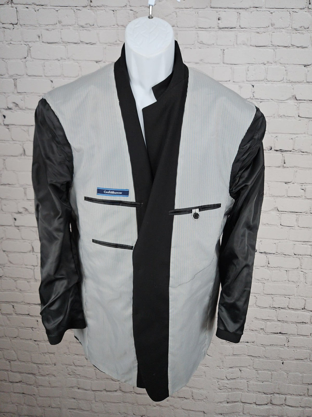 Croft & Barrow Black 2 Button Single Vented Notch Blazer Sport Coat 40R