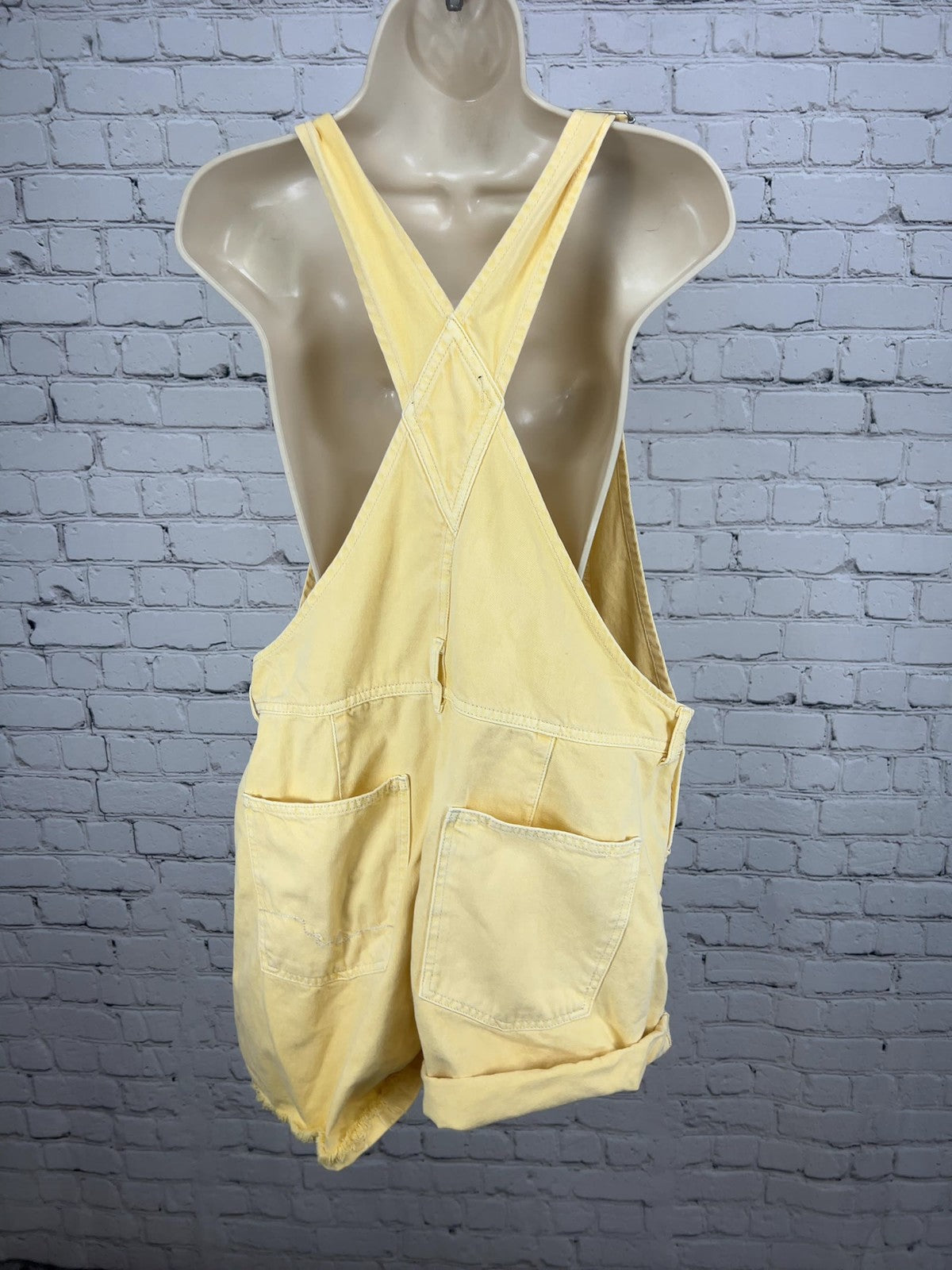 We The Free Yellow Denim Cuffed Overall Shortalls Women's L