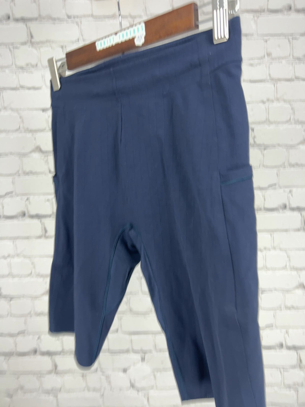 Lululemon Navy Ripstop Zip Pocket Men's Running Shorts Reflective S (25X9)