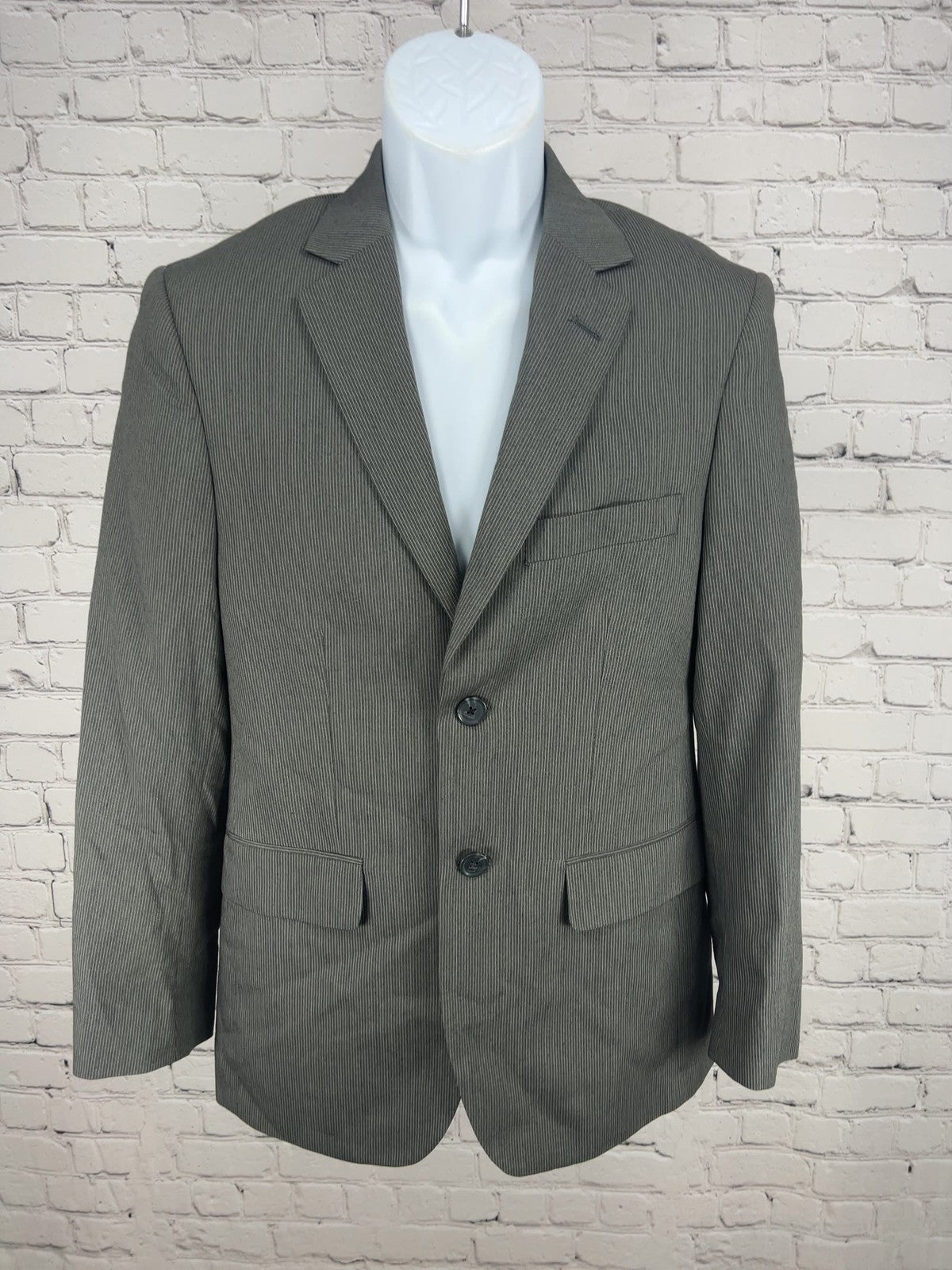 J Ferrar Gray Pinstripe Modern Fit 2 Button Notch Blazer Sport Coat 34S
