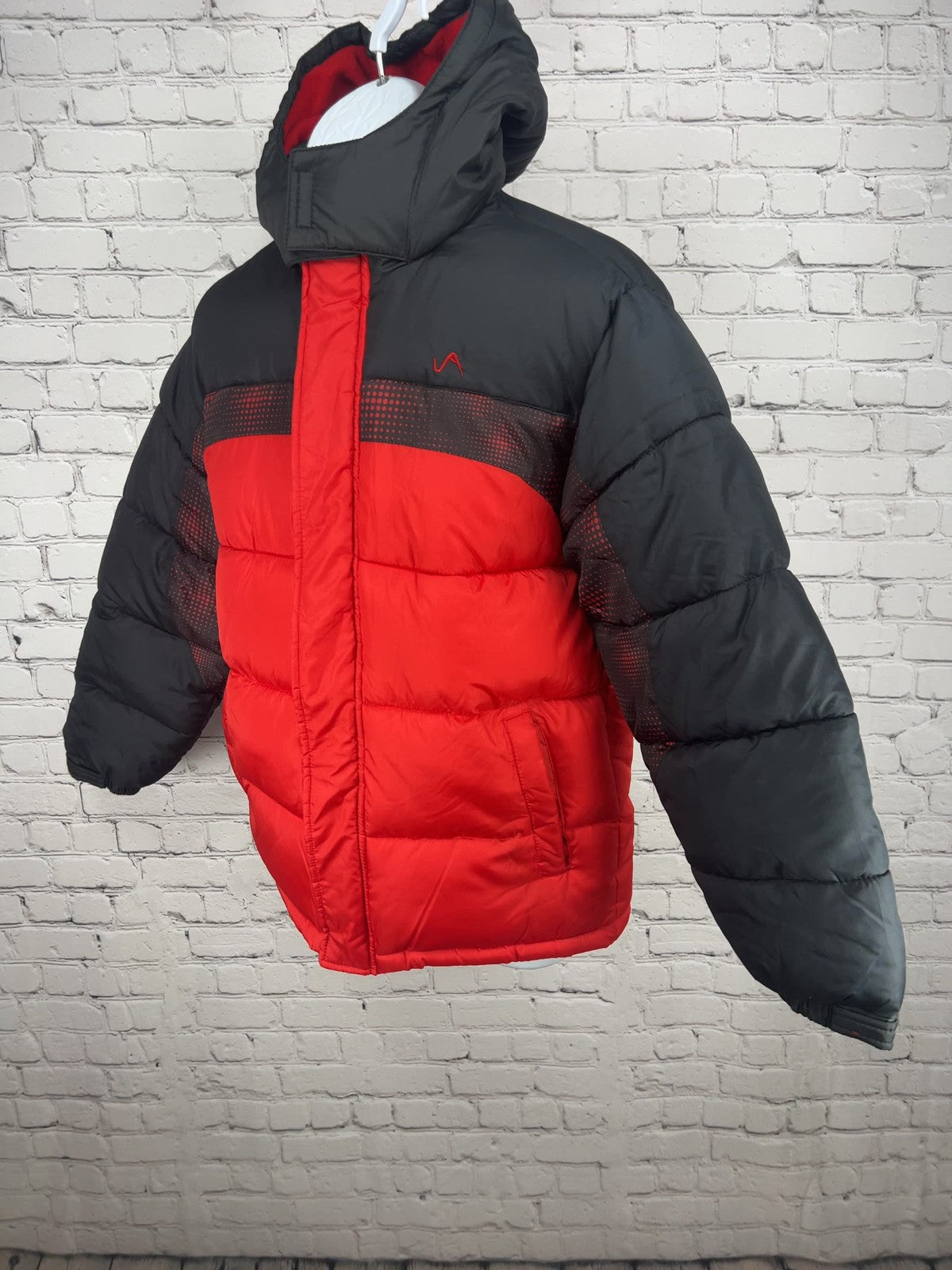 NWT Vertical'9 Boys Red Black Hooded Fleece Lined Puffer Jacket L (14/16)