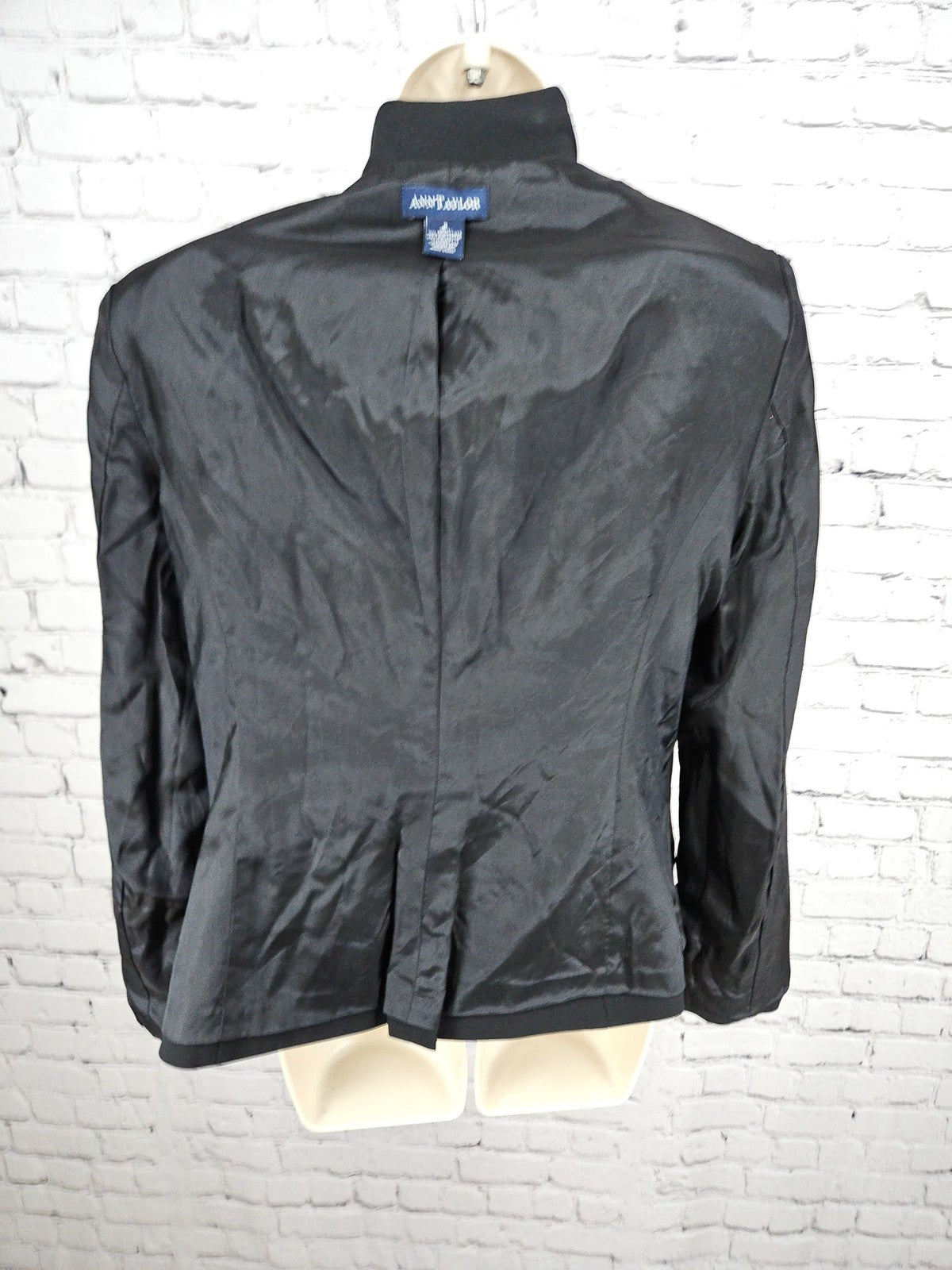 VTG Ann Taylor Black Triacetate 3 Button Notch Collar Lined Blazer 8