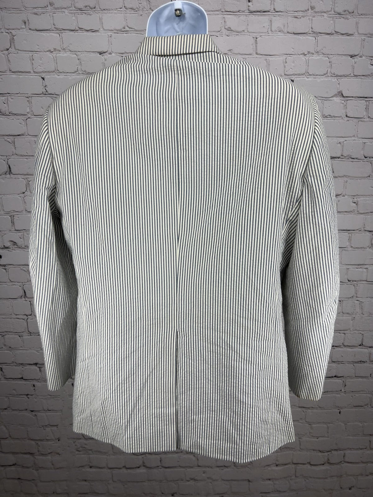 Brooks Brothers Blue White Seersucker Cotton 2 Button Blazer Sport Coat 42R