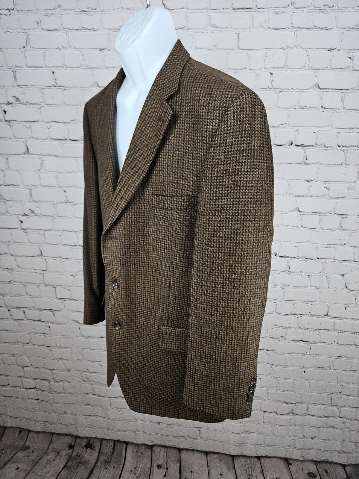 Stafford Essentials Brown Houndstooth 100% Lambswool 2 Button Sport Coat 44R