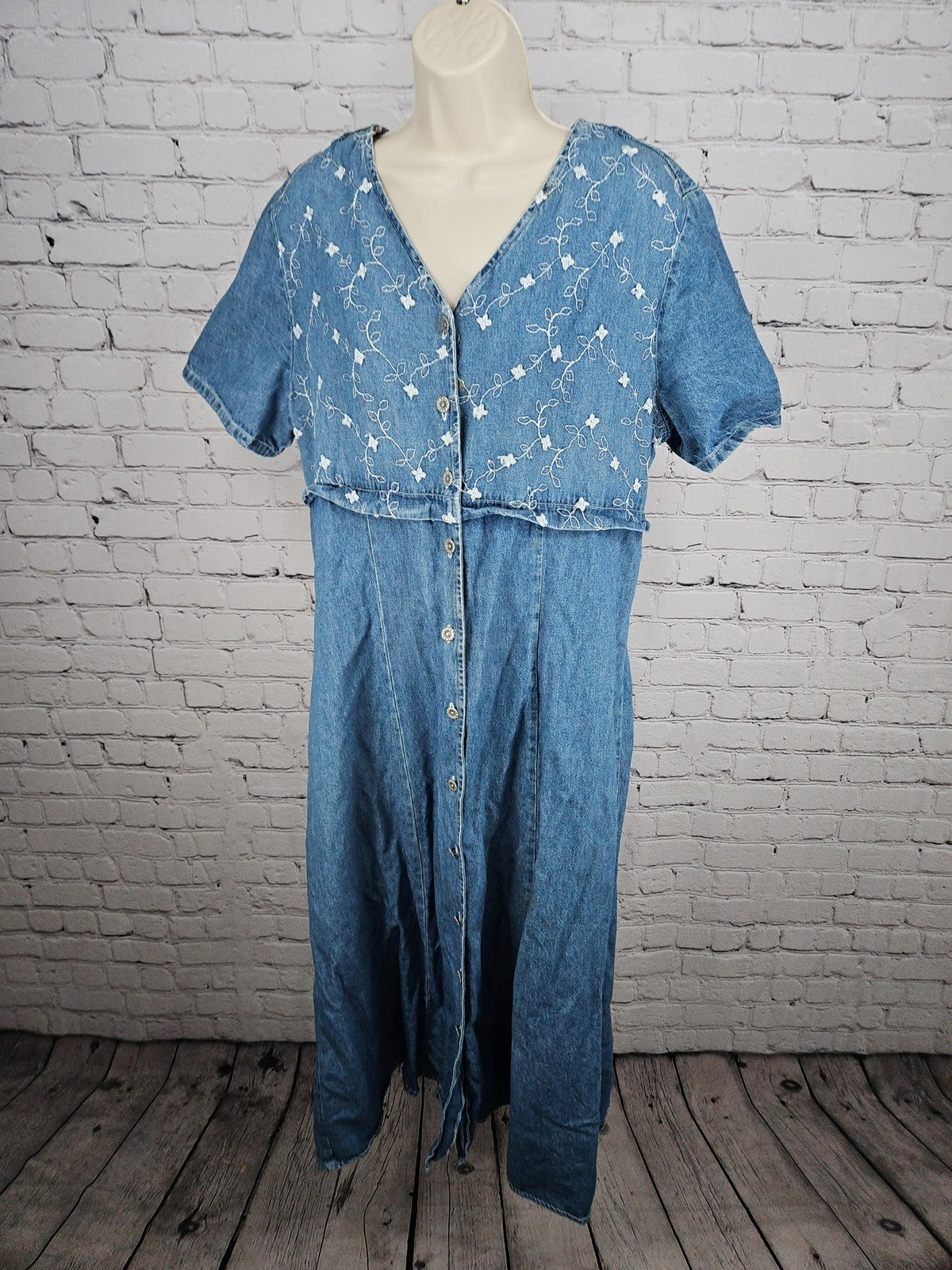 VTG Alexandra Lee Floral Embroidered Denim Button Front Maxi Dress Women's 16