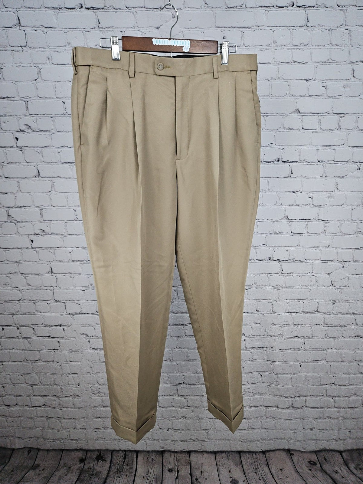 Savane Khaki 100% Polyester Pleated Front Cuffed Dress Pants Mens 36