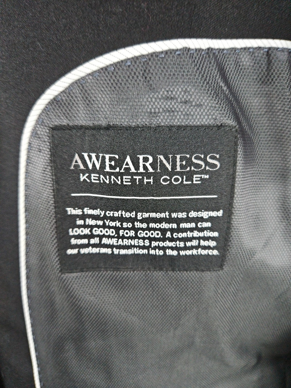 Awearness Kenneth Cole Black Wool Blend Slim 2 Button Blazer Sport Coat 48L