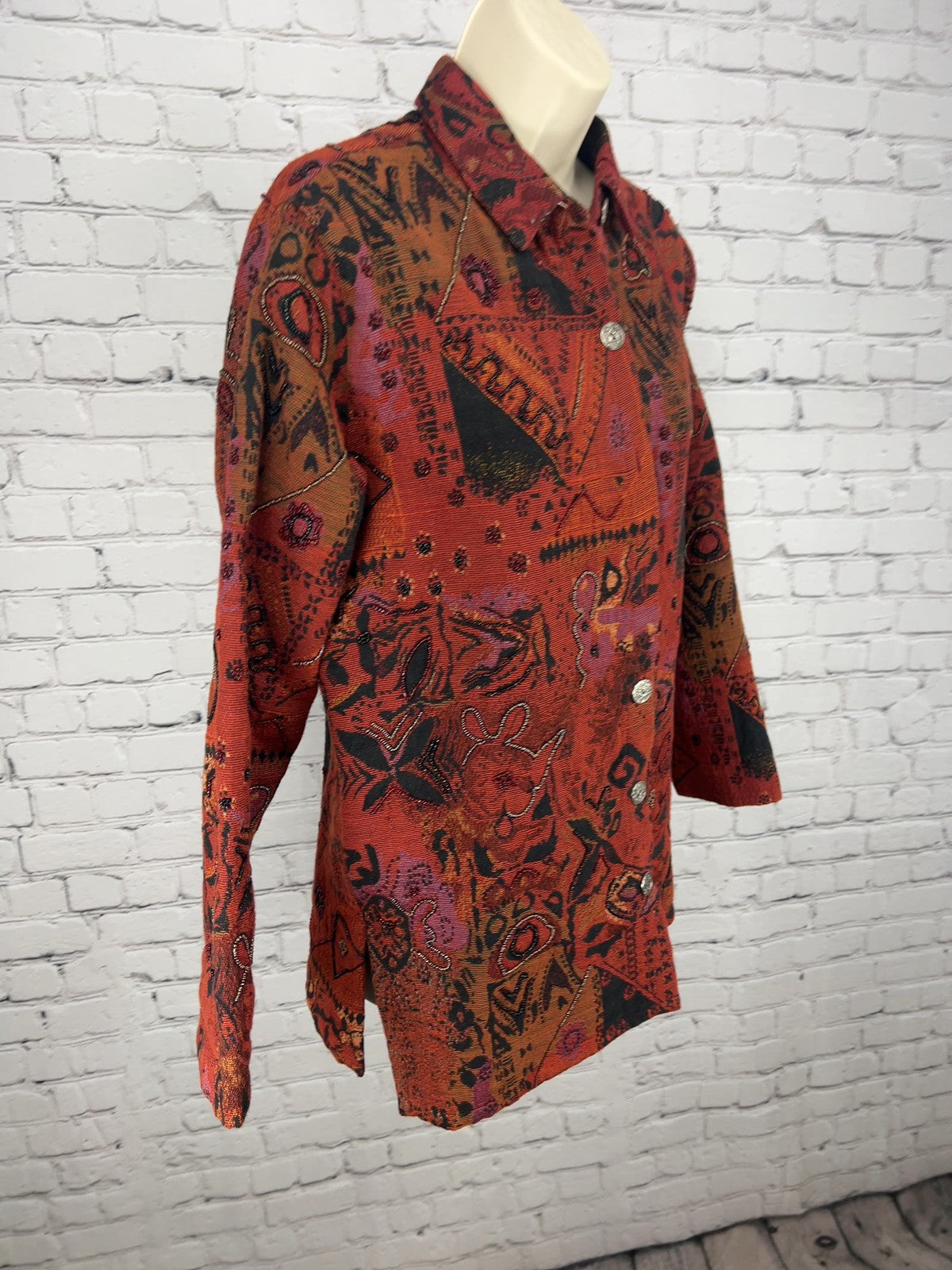 VTG Chico's Red Abstract Tapestry Beaded Button Front Shirt Jacket Size 1 (US S)