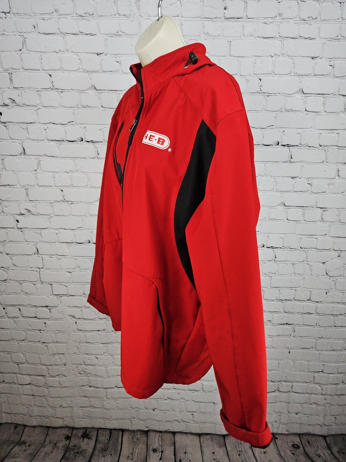 Ukrop's Threads H-E-B Red Black Fleece Lined Hooded Softshell Jacket 2X
