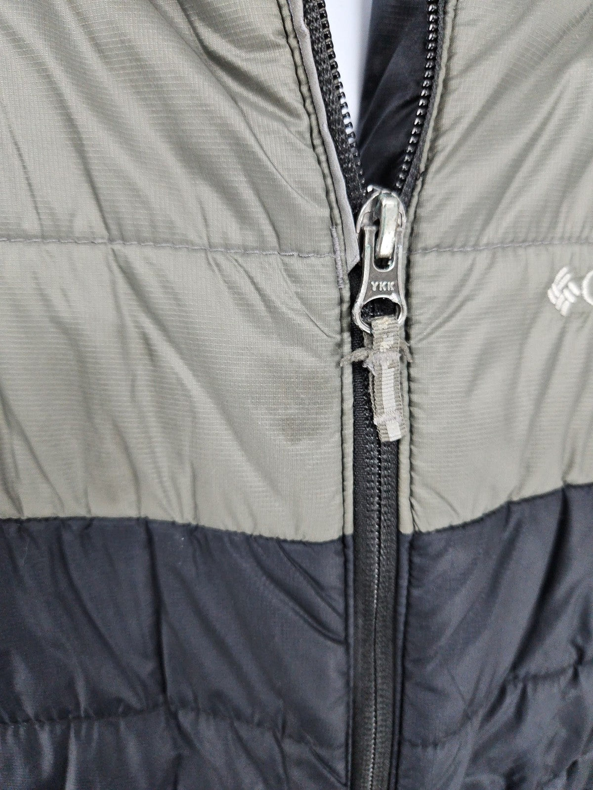 Columbia Omni-Heat Gray Black Colorblock Hooded Puffer Jacket Boys XL