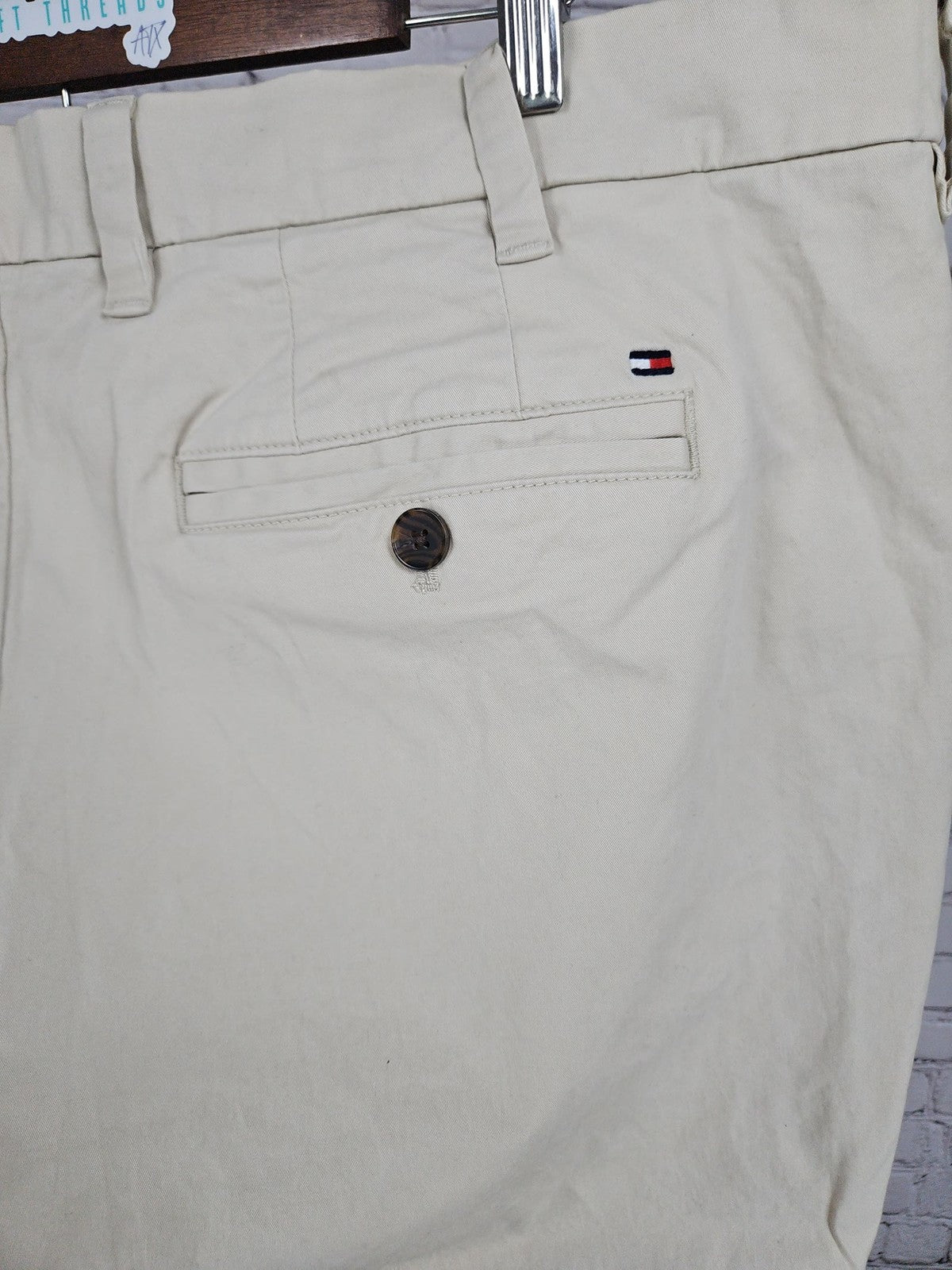 Tommy Hilfiger Classic Fit Stone Stretch Chino Pants Men's 42 (43X31)