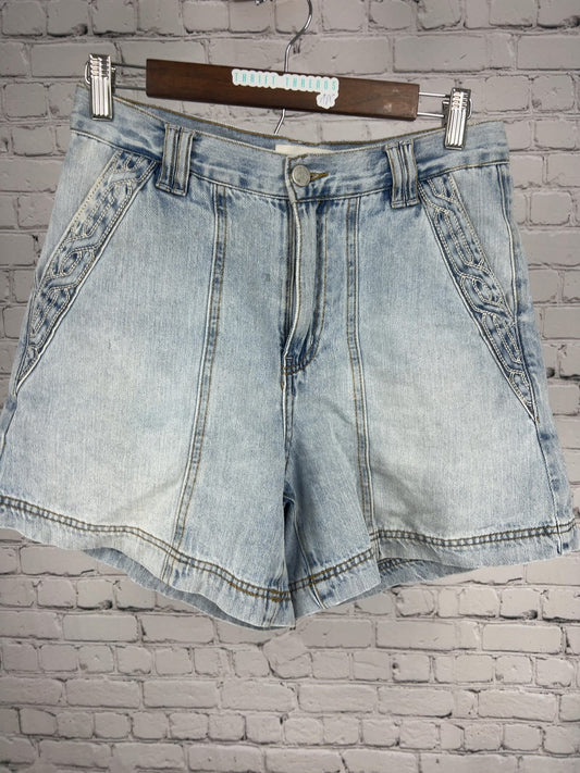 Habitual Light Wash Braided Stitch High Rise Women's Denim Shorts 2/26 (30X5.5)