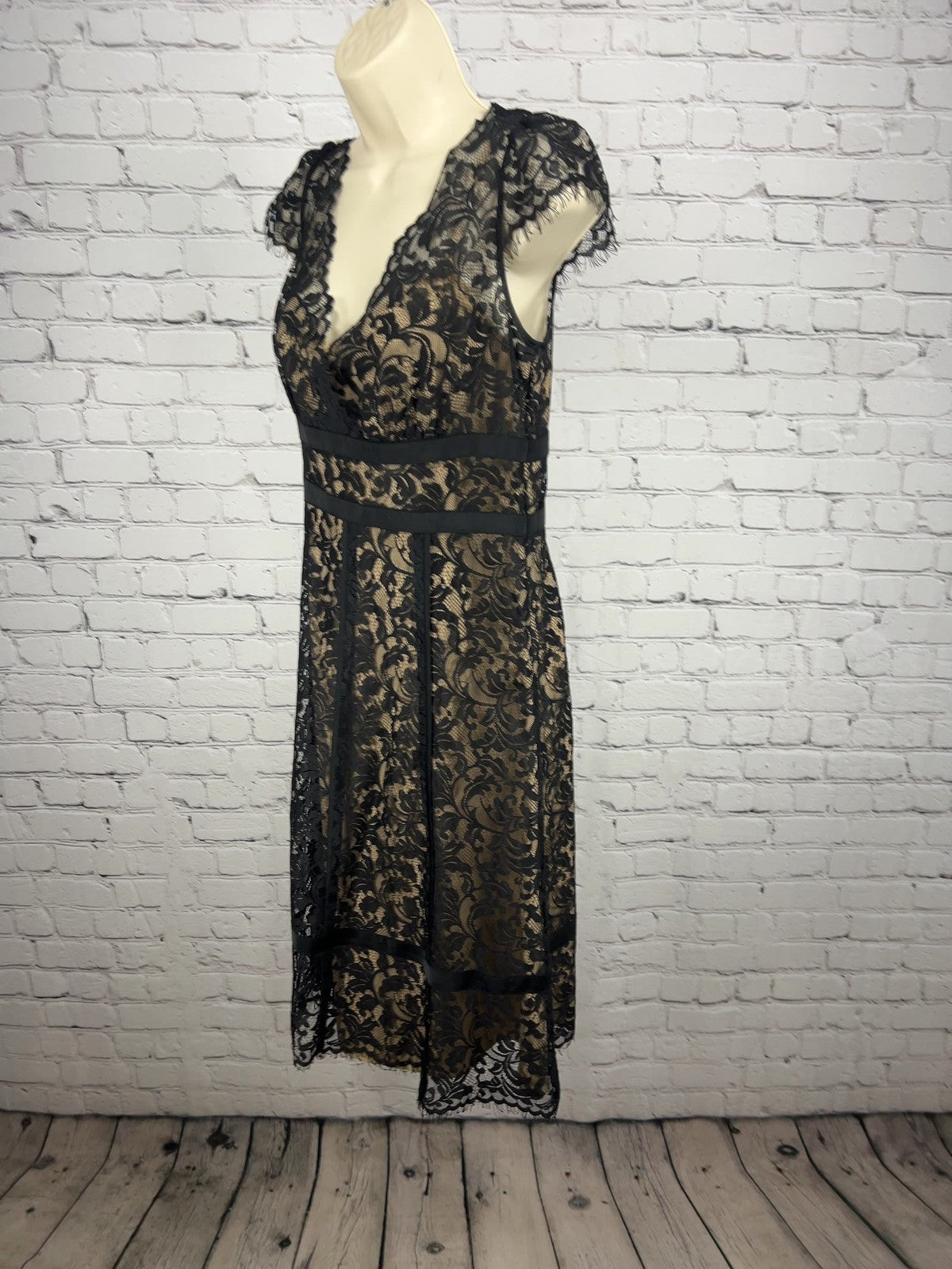 LOFT Black Nude Lace Cap Sleeve V Neck Satin Trim Lined Midi Dress 6P