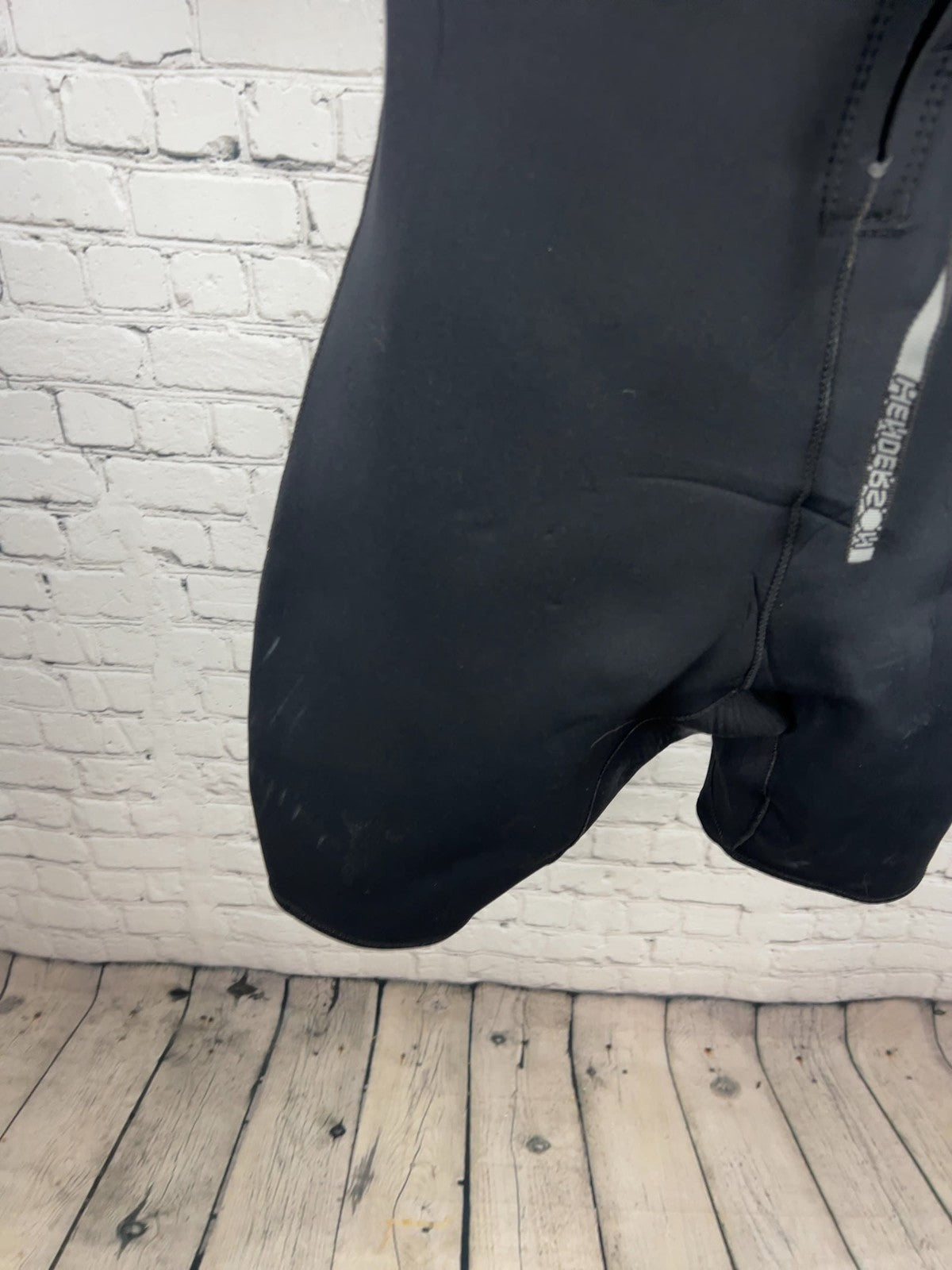 Henderson Thermoprene 3mm Black Blue Back Zip Shorty Wetsuit Mens L