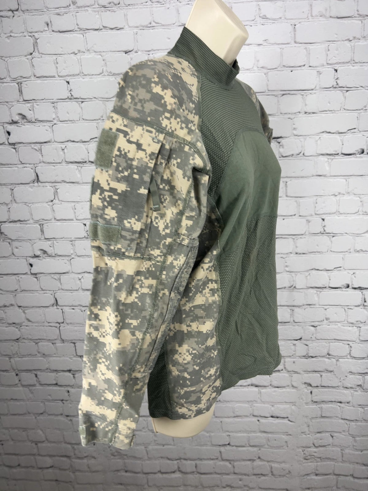Massif Army Combat Shirt ACS ACU Digital Camo Long Sleeve Mock Neck XS