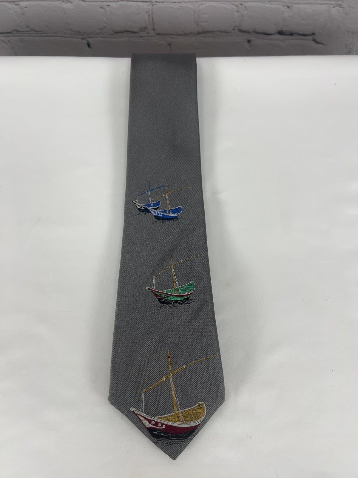 VTG Perry Ellis Handmade Gray Silk Nautical Sailboat Print Men's Neck Tie
