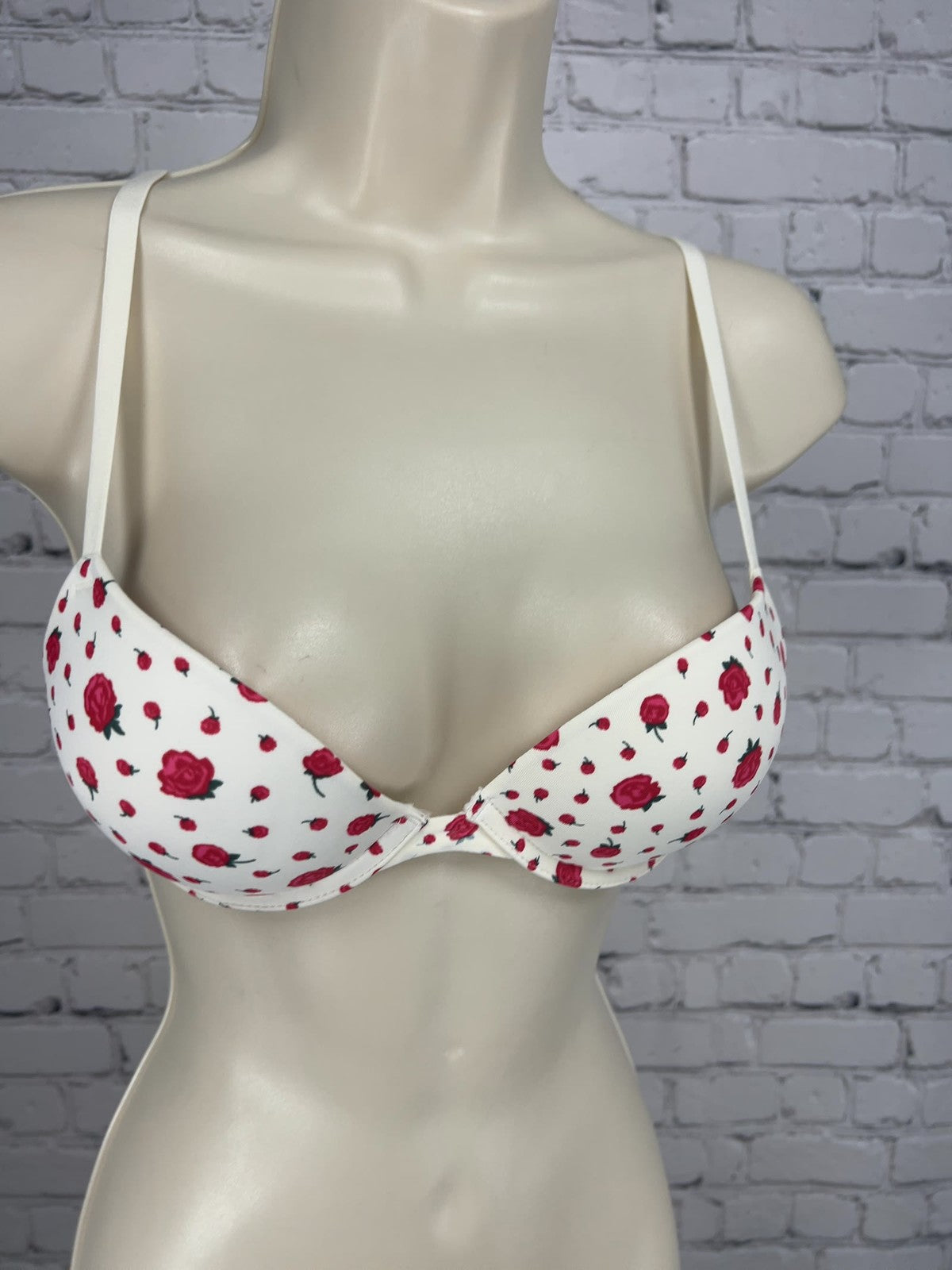 Victoria's Secret PINK Cream Rose Wear Everywhere Super Push Up Bra 34A