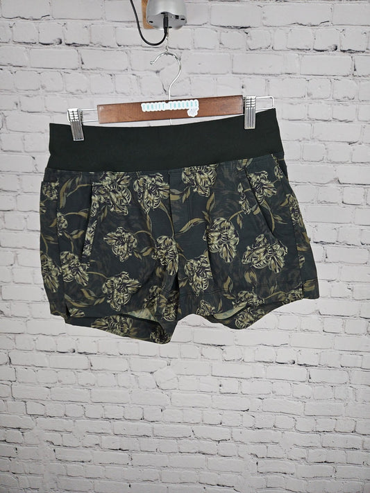 Athleta Trekkie North Green Floral Print Hiking Shorts Women's 6