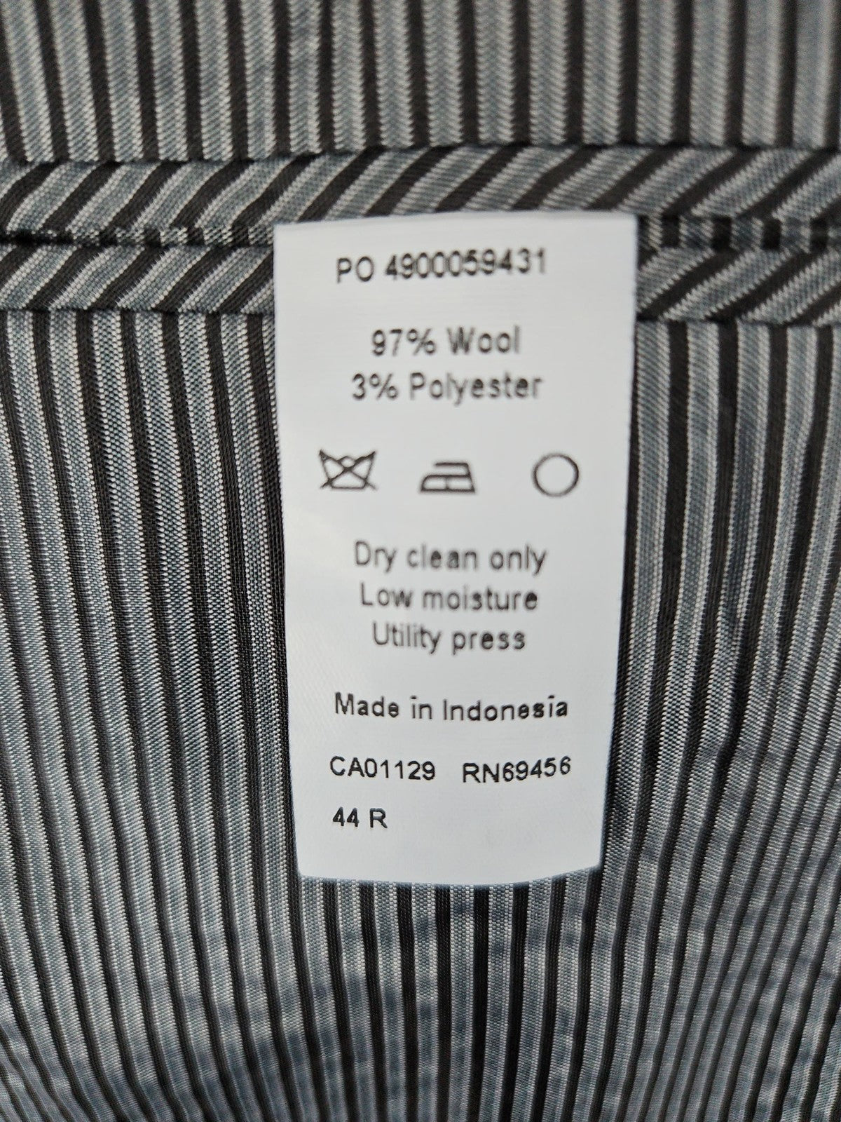 Calvin Klein Black Wool Extreme Slim Fit 2 Button Notch Blazer Sport Coat 44R