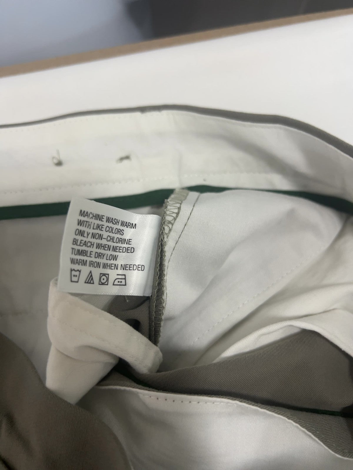 Orvis Khaki Stretch Cotton Flat Front Straight Leg Chino Pants 34 (34X27)