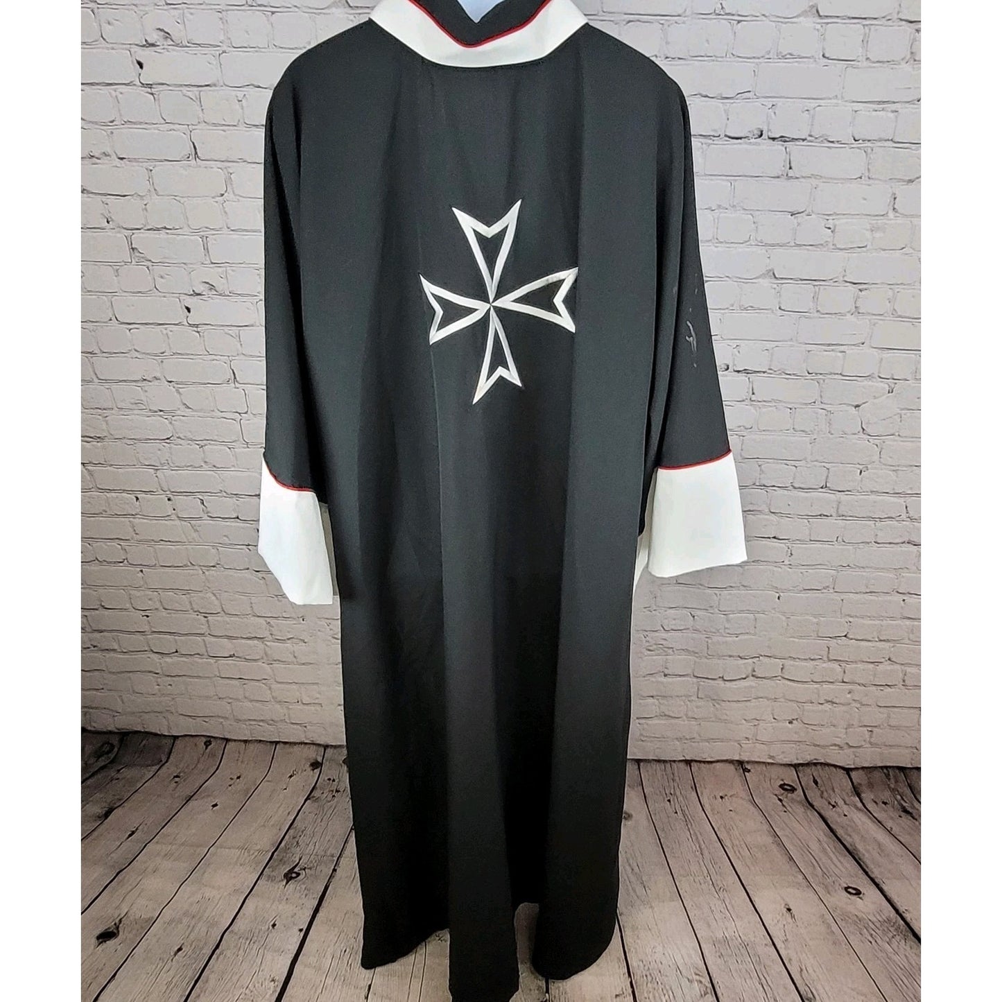 Abbott Hall Black Church Religious Clergy Vestment Knights Cloak Size Large L