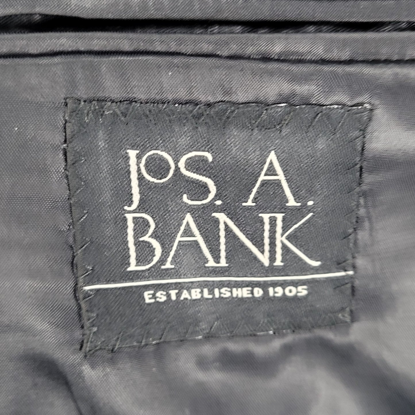 Jos A Bank Black 100% Wool Pinstriped Full Suit Set Blazer Size 40R Pants 32x31