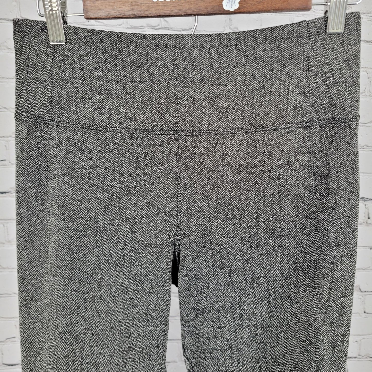 Athleta Delancey Herringbone Tight Grey Yoga Pants Size Medium M (27x26)