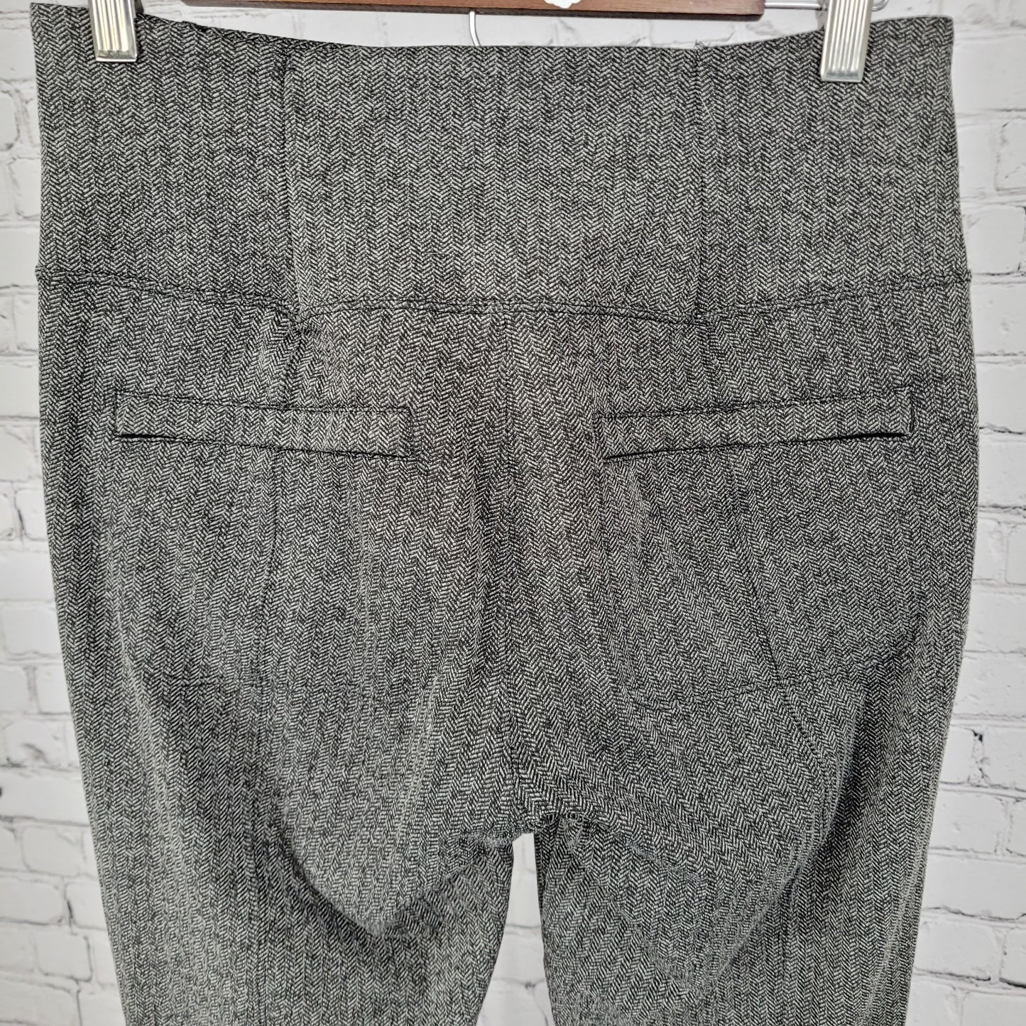 Athleta Delancey Herringbone Tight Grey Yoga Pants Size Medium M (27x26)