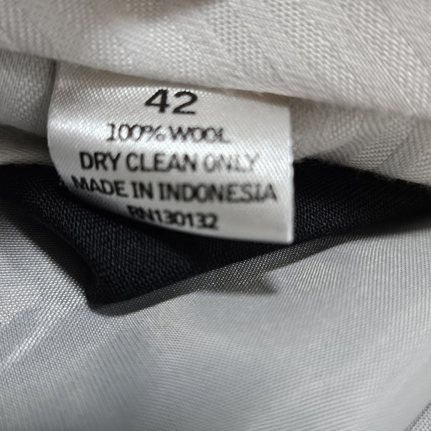 Austin Reed Black 100% Wool Signature Pleated Cuffed Dress Pants 42 (40x31)