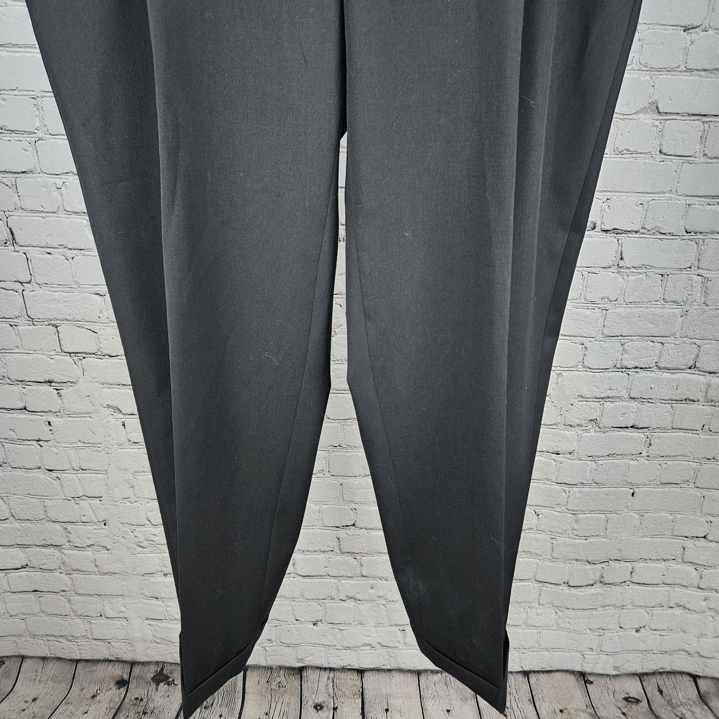 Austin Reed Black 100% Wool Signature Pleated Cuffed Dress Pants 42 (40x31)