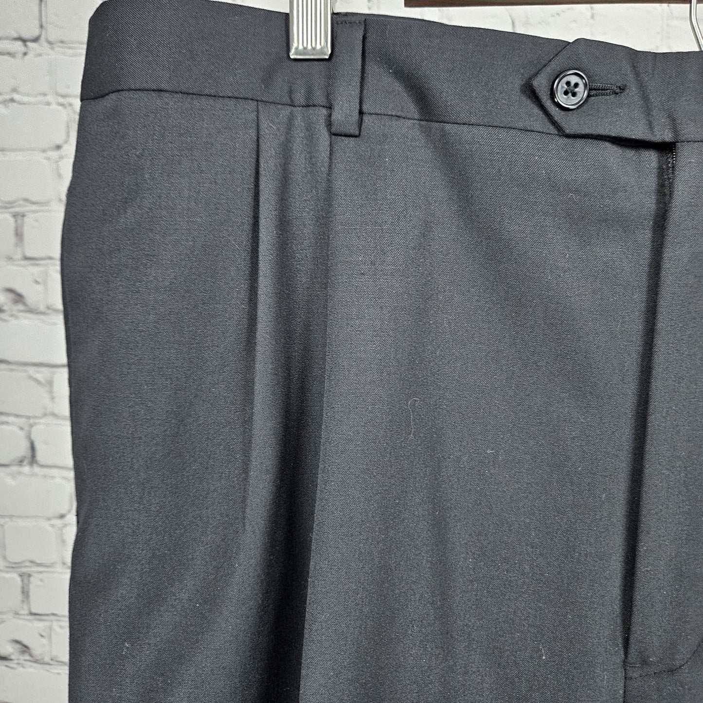 Austin Reed Black 100% Wool Signature Pleated Cuffed Dress Pants 42 (40x31)