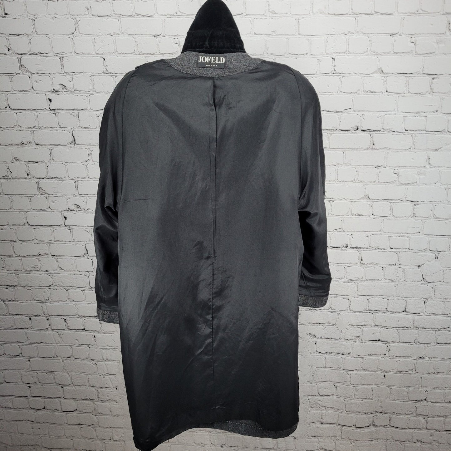 VTG Jofeld Grey Velvet Collar Accents Buttoned Lined Long Over Coat USA Large L