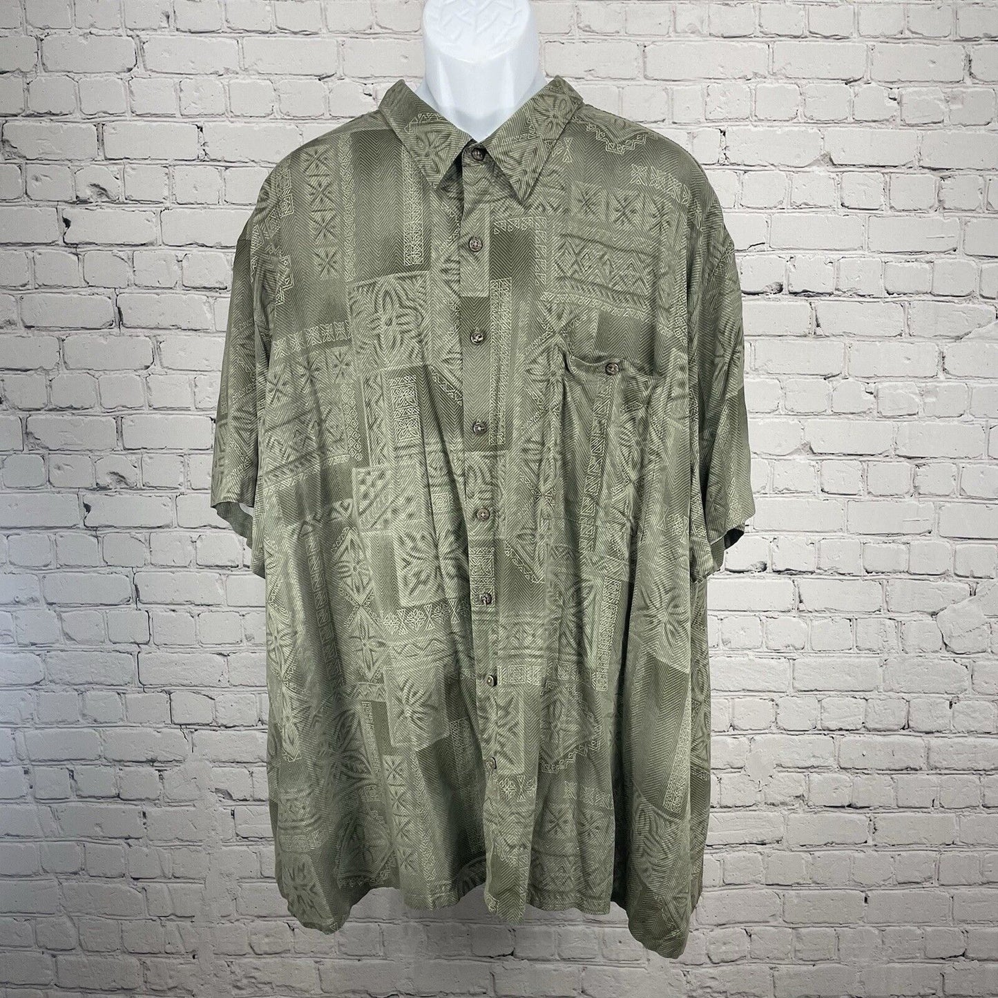 Batck Bay Green Button Up Short Sleeve Shirt Geometric Hawaiian Print Size 4XB