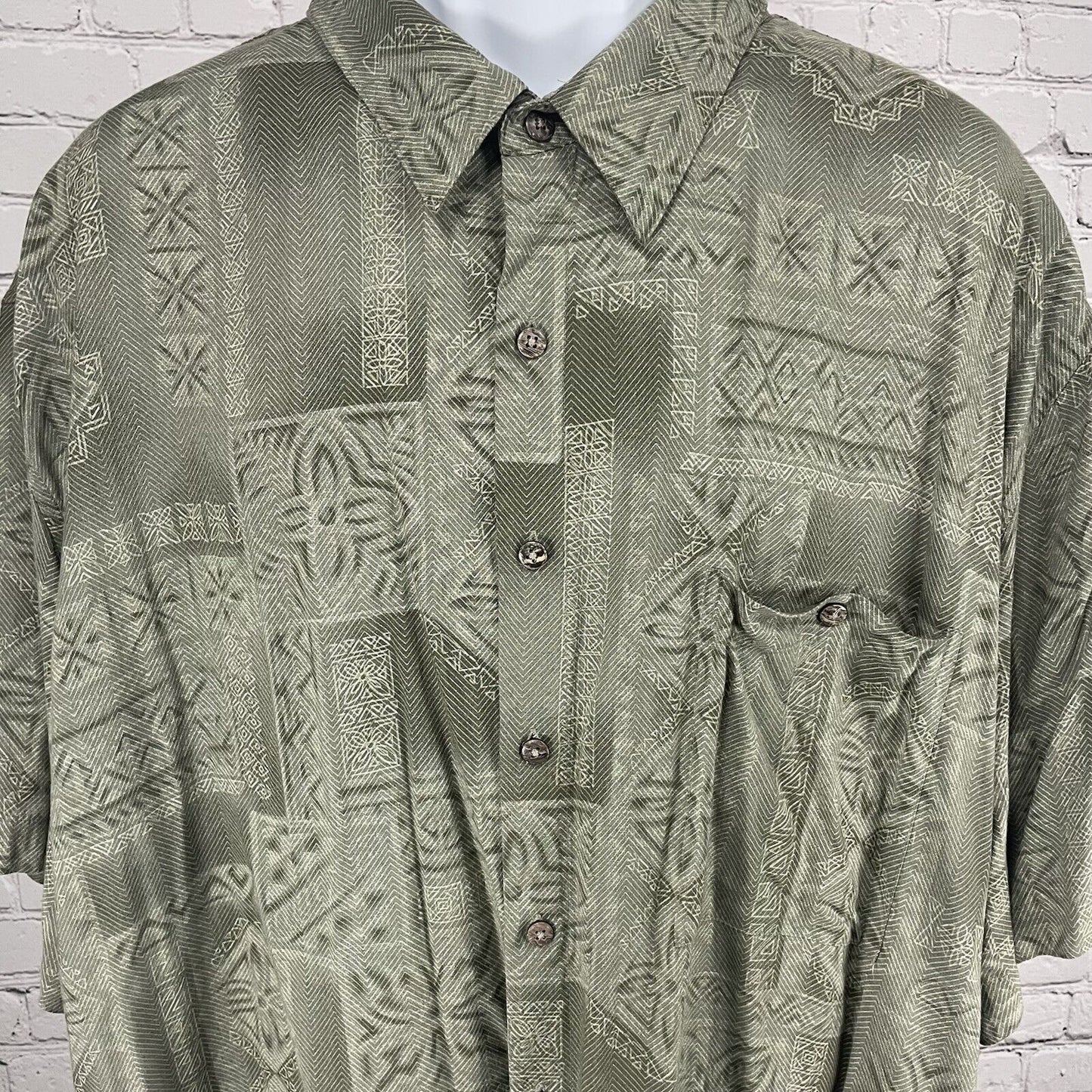 Batck Bay Green Button Up Short Sleeve Shirt Geometric Hawaiian Print Size 4XB