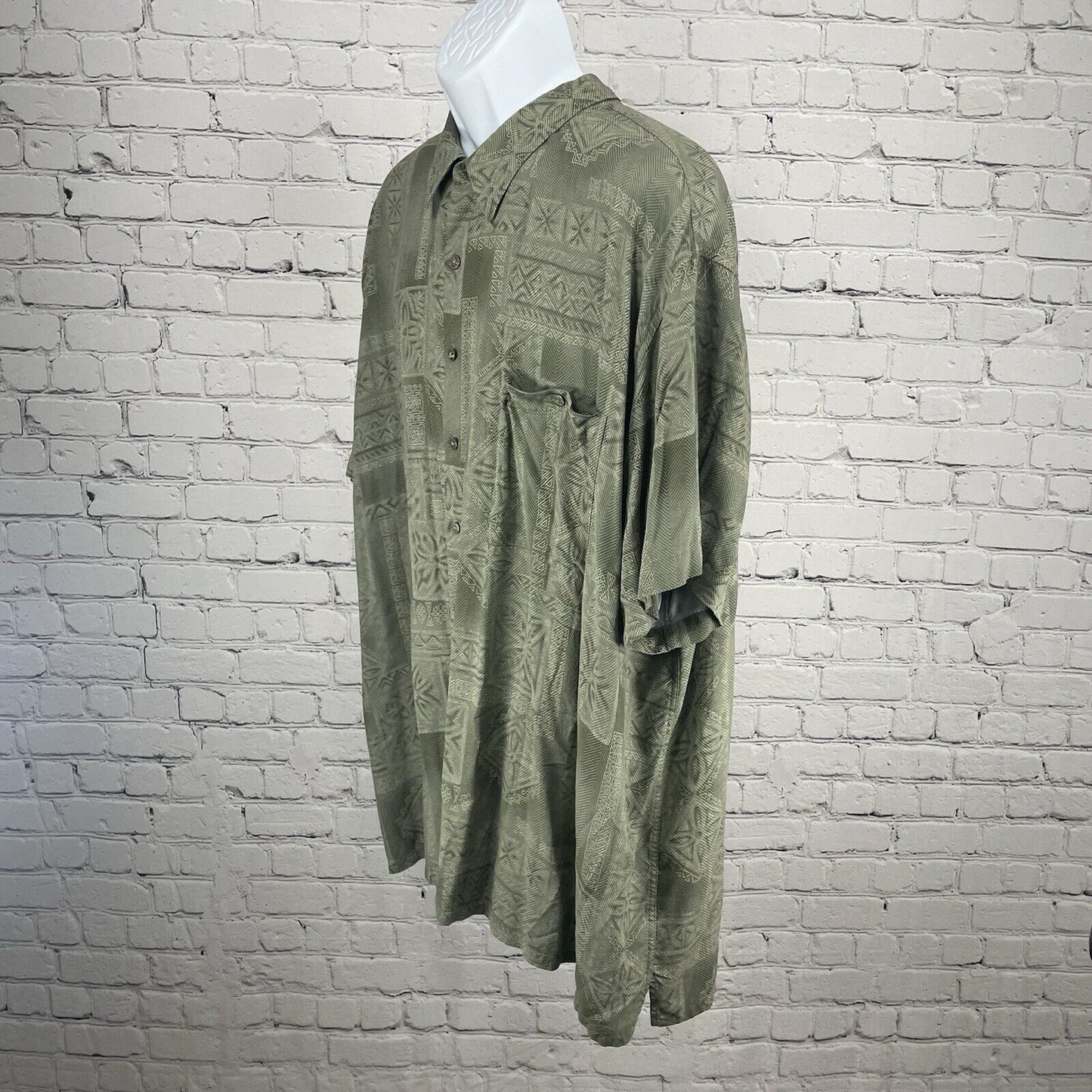Batck Bay Green Button Up Short Sleeve Shirt Geometric Hawaiian Print Size 4XB