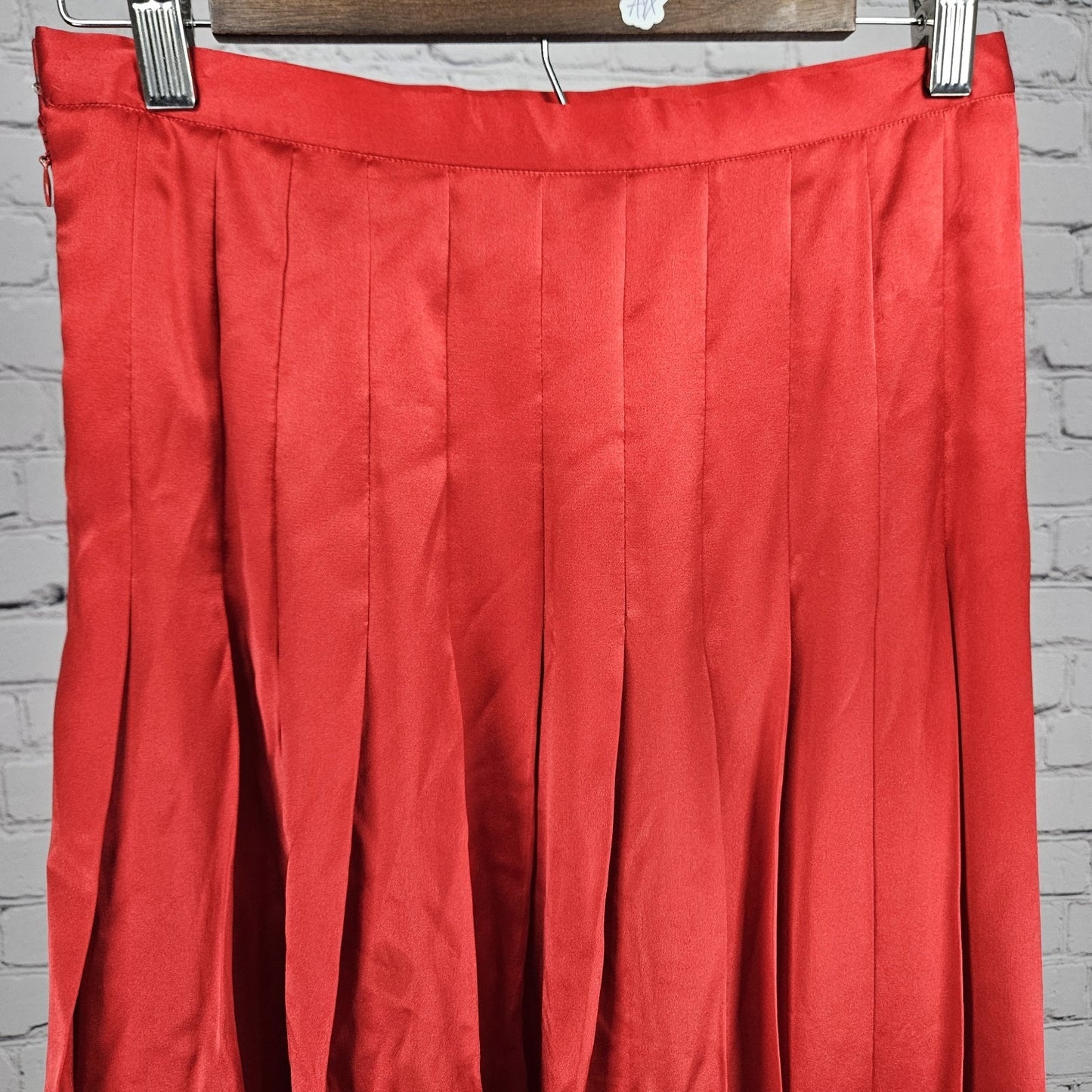 VTG Saks Fifth Avenue Red 100% Silk Pleated Unlined Zip A-Line Midi Skirt 10