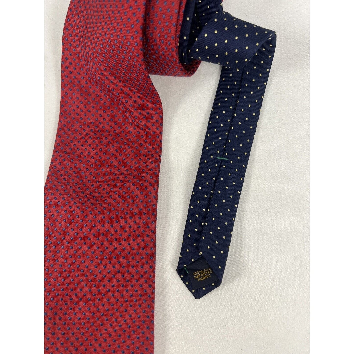 Tommy Hilfiger Red Blue Polka Dot 100% Silk Men’s Formal Neck Tie (60 x 3.5)