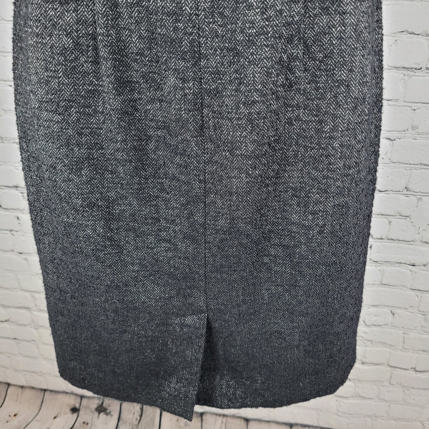 Ann Taylor Black Wool Blend Tweed Pleated Back Slit Lined Sheath Dress Size 4
