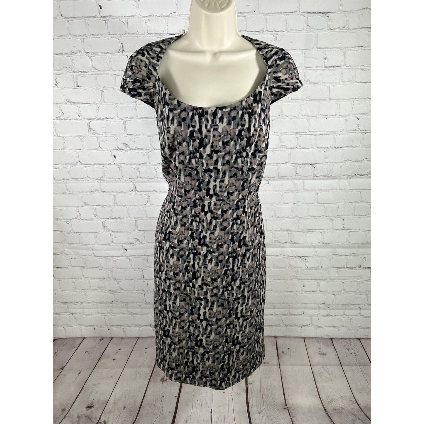 Ann Taylor Silk Blend Multicolored Cap Sleeve Lined Shift Dress Women’s Size 8