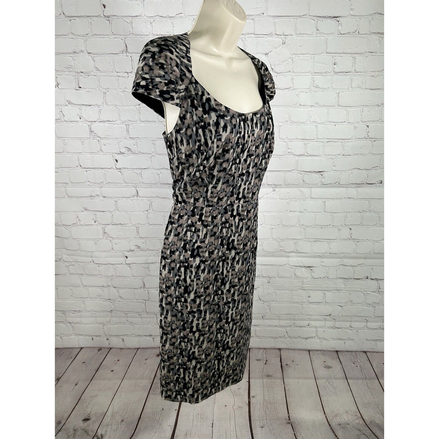 Ann Taylor Silk Blend Multicolored Cap Sleeve Lined Shift Dress Women’s Size 8