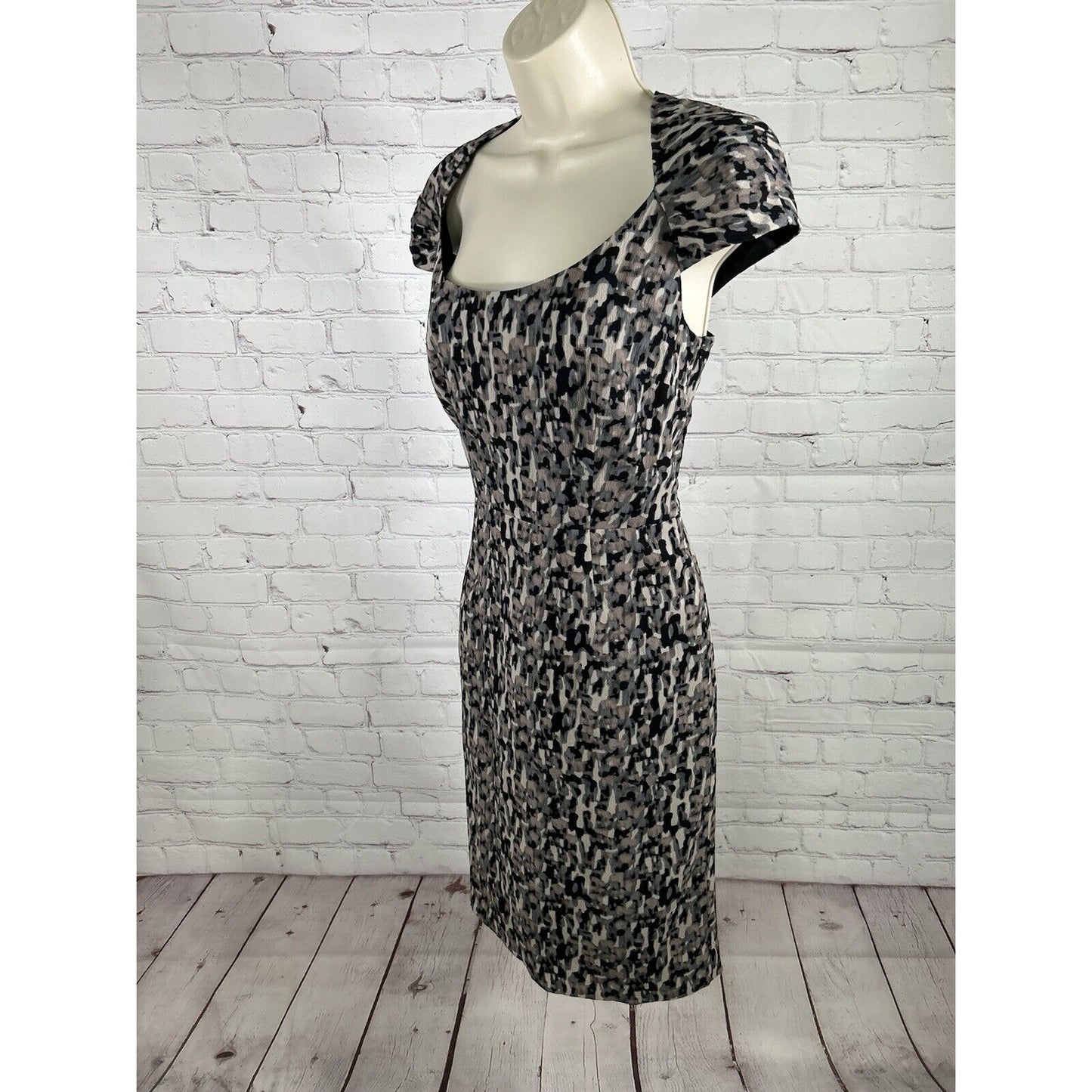Ann Taylor Silk Blend Multicolored Cap Sleeve Lined Shift Dress Women’s Size 8